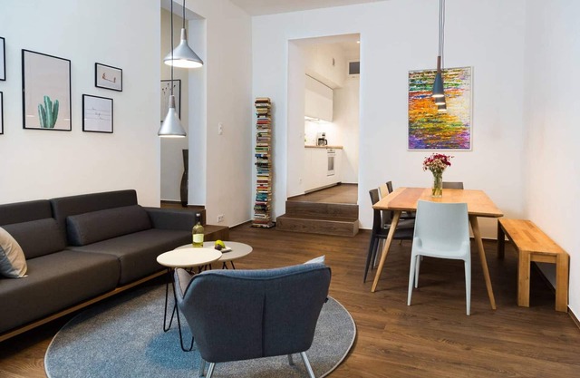 4-ROOM DESIGN APARTMENT by BENSIMON (7)
