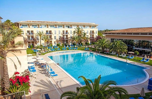 4-Star Hotel ∙ Grupotel Playa de Palma Suites & Spa