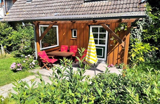 4-star vacation apartment Rotdorn with covered terrace & garden
