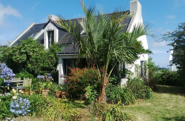 4* villa with beautiful garden - 2 to 10 people