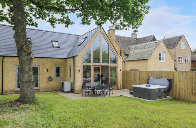 4 Wellacres Cottage