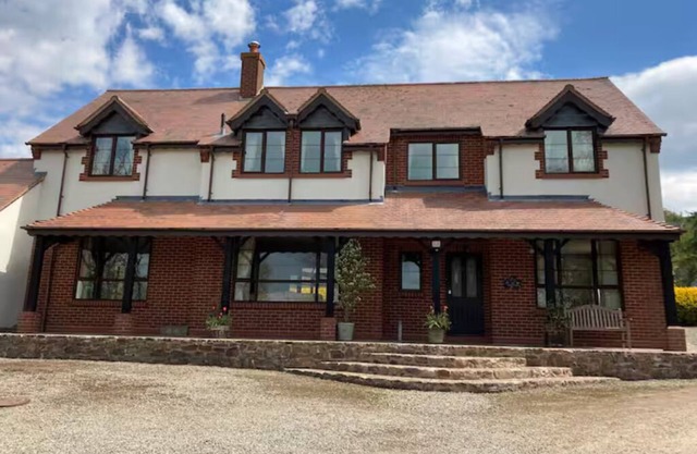 40 Acres, Shropshire Hills Retreat & Games Room