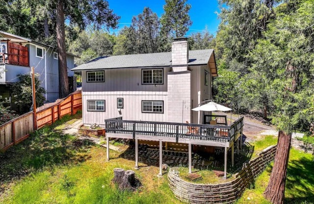 40 mins to Ski Resort/Snow Tubing +Firepit+Deck