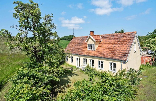 4037 Borre - Søndre Landevej 37