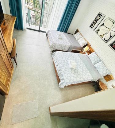 405MSNK Maison Luxe Twin Studio l Balcony & Kitchen