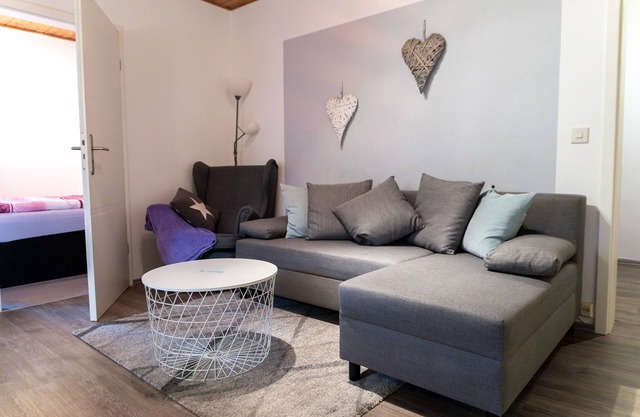 40qm-große Ferienwohnung mit Blick auf den Waldrand