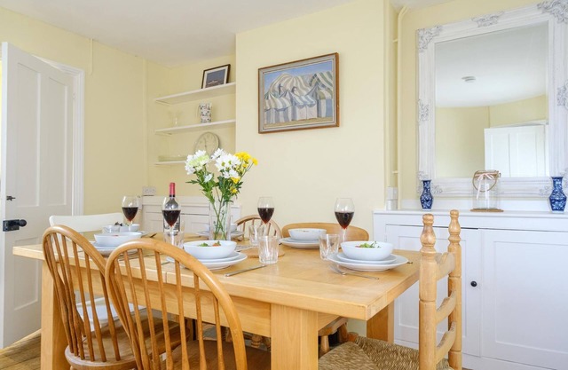 41 Eastward Ho - sleeps 5 guests in 2 bedrooms