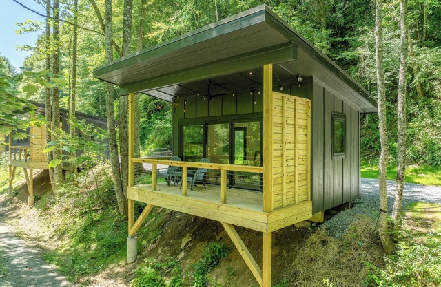 44 Caddisfly Court - Riverfront Fishing Cabin