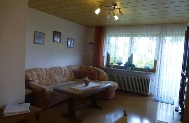 45 qm in sehr ruhiger Südhanglage mit herrlicher Fernsicht - inkl. Schlafcouch