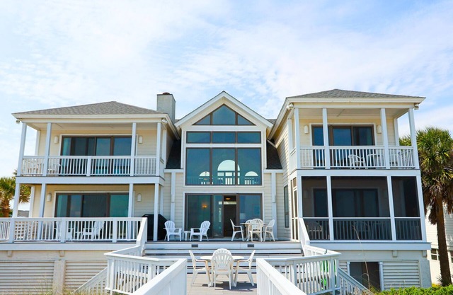 458 Tarpon Blvd - New to VRBO! Resort Access Included!