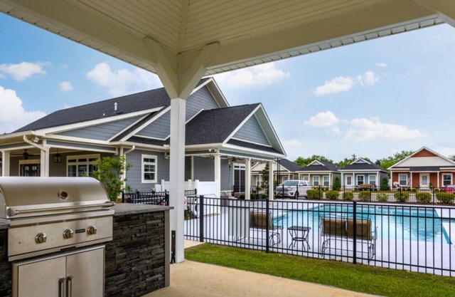 460 Front Porch Court Fully Furnished Beautiful Cottage with Amazing Amenities!