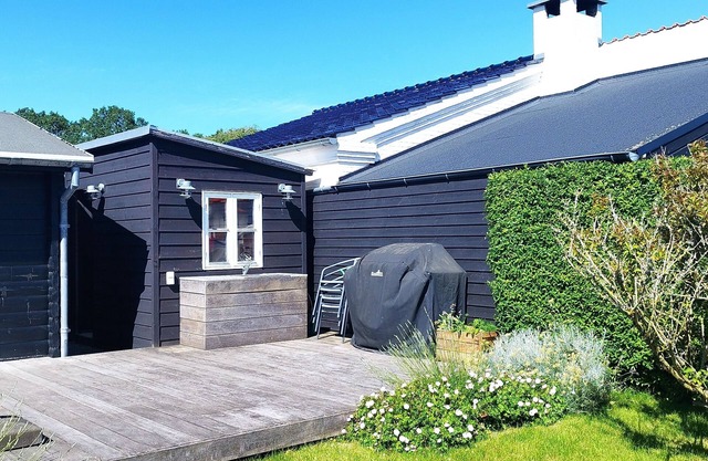 47 m2 lovely summer house for 4 people close to the beach and the city centre