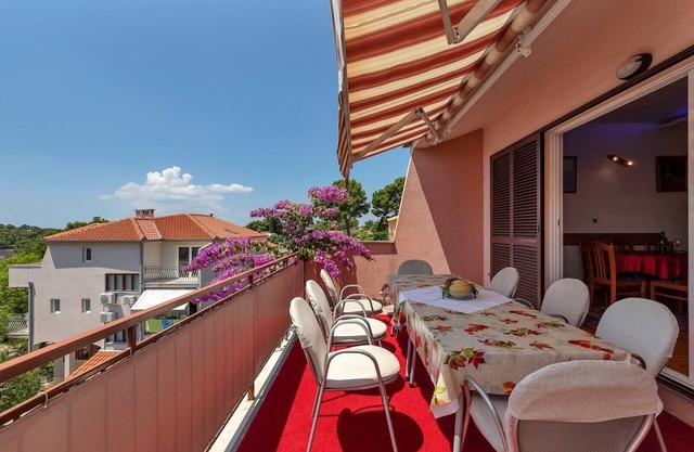 4Bedrooms FreeParking BigBalcony Apt Bugenvilija