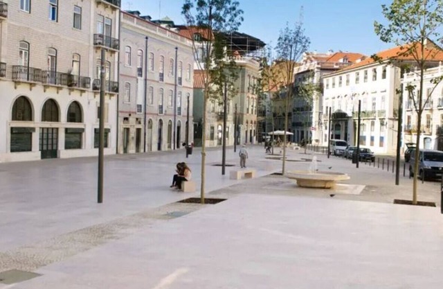 4BHK Saldanha Apt with Terrace, Stunning City Views & Modern Amenities in Lisbon