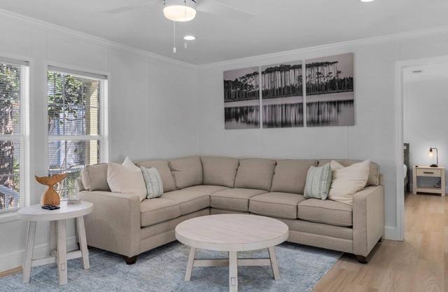 4Br/2Ba, Sleeps 8, Perfect for family gateway! + Free Attraction Tickets!
