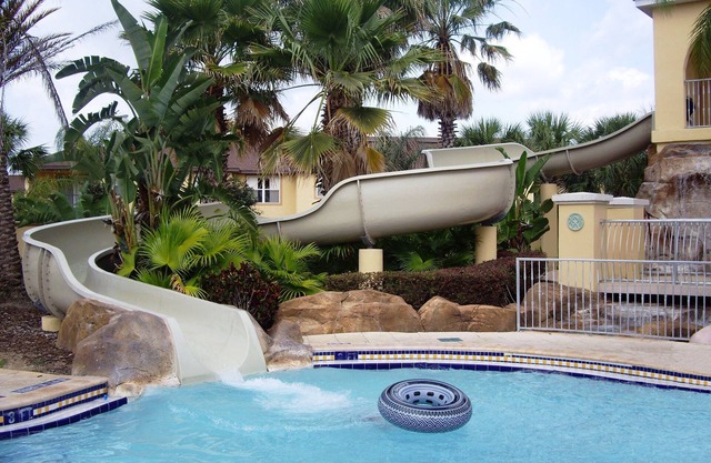 4BR/3BA townhouse - Regal Palms, Lazy River - Recommended by Our Son. Nr Disney
