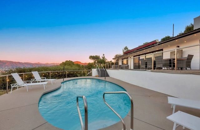 4BR Hilltop Villa by Universal Studios with Pool and Jacuzzi Amazing Views
