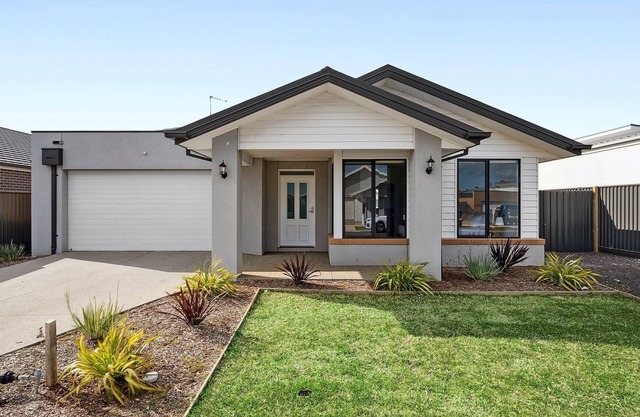 4BR Modern Family Home I Coastal Getaway