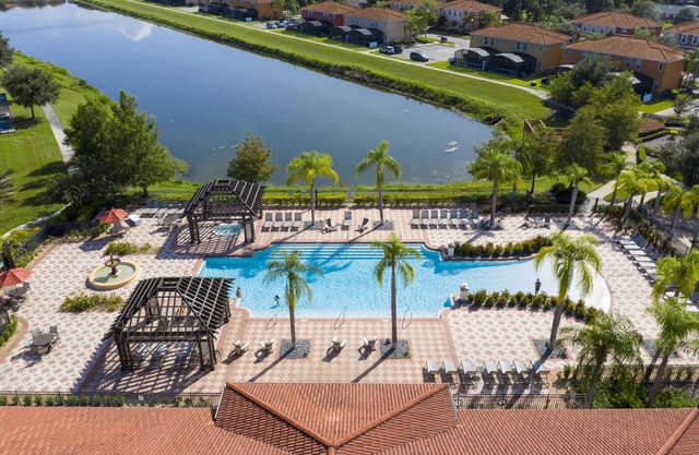 4BR Near Disney Bella Vida Resort Pool BBQGrilln