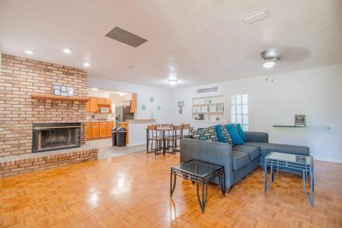 4br Orlando Home Pets Family Comfort & Deals