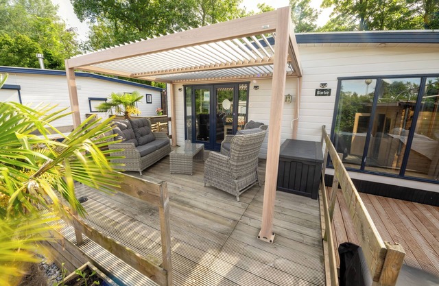 5-6 Person chalet on quiet family campsite with water sports facilities