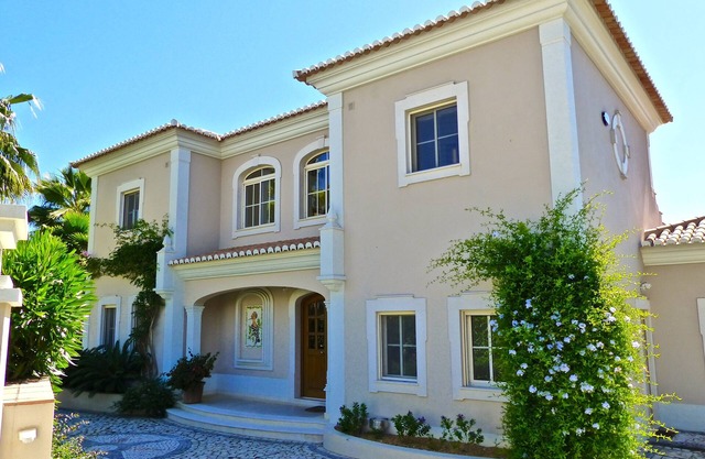 5* Accommodation with Private Pool