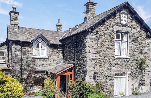 5 bedroom accommodation in Bowness-on-Windermere
