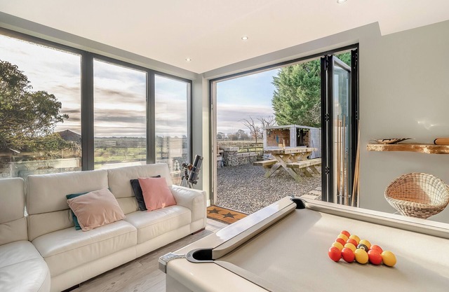 5 bedroom accommodation in Bowness-on-Solway