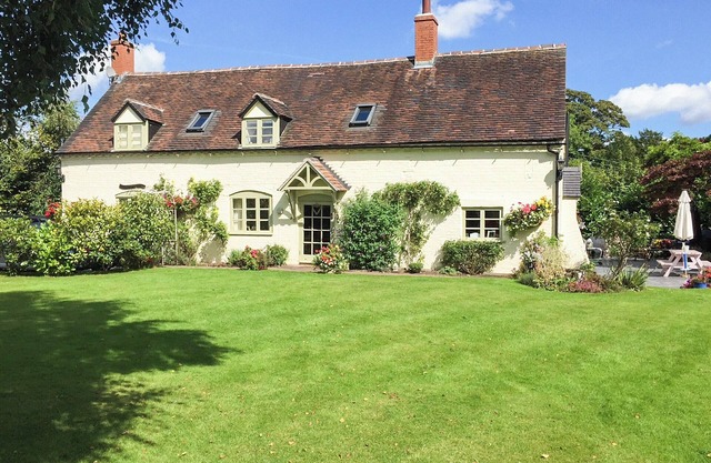 5 bedroom accommodation in Hinstock, near Market Drayton