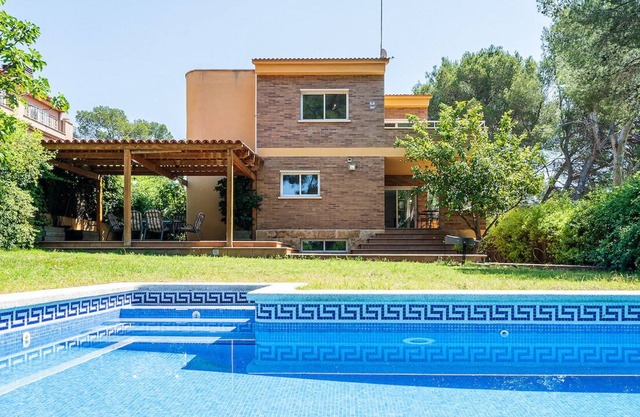 5 bedroom accommodation in Tarragona
