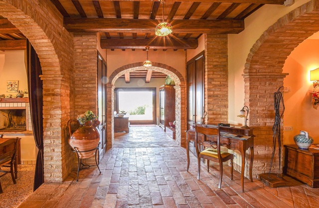 5 bedroom accommodation in Corridonia