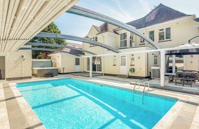 5 bedroom accommodation in Skegness