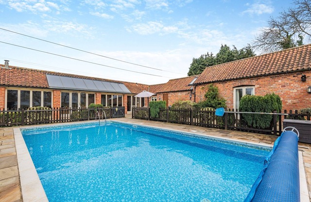 5 bedroom accommodation in Thorpe Culvert, near Skegness