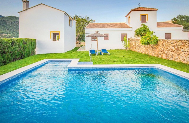 5 bedroom awesome home in Ubrique