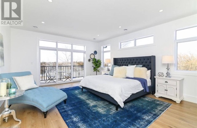 5 bedroom estate home with full gym and hot tub