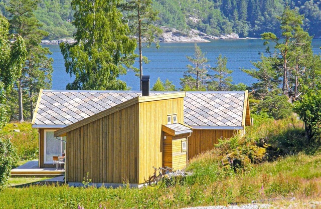 5 bedroom lovely home in Hjelmeland