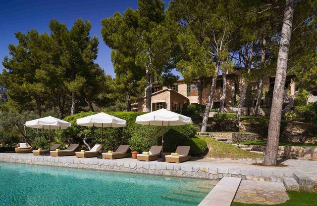 5 bedroom Luxurious Villa rental in Mallorca