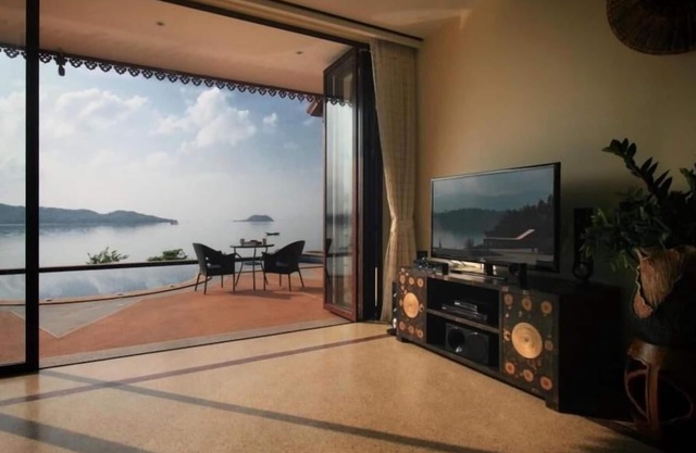 5 Bedroom Sea Front Villa - Koh Phangan