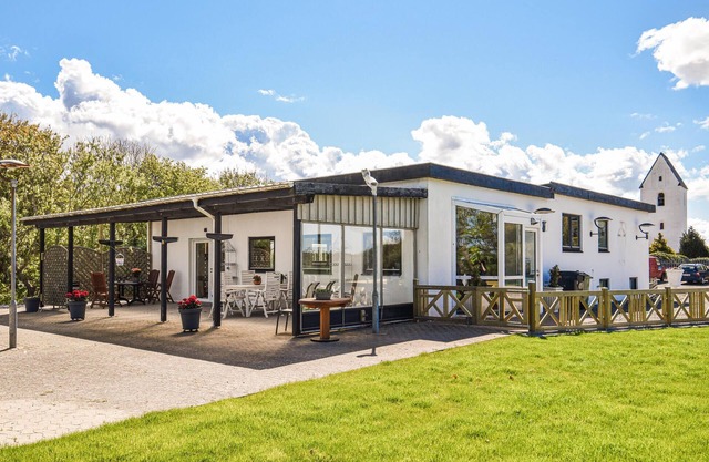 5 bedroom stunning home in Ulfborg