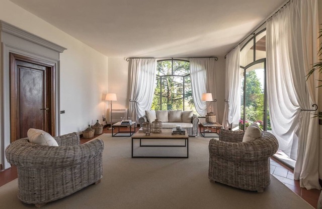 5 bedroom villa in tuscany