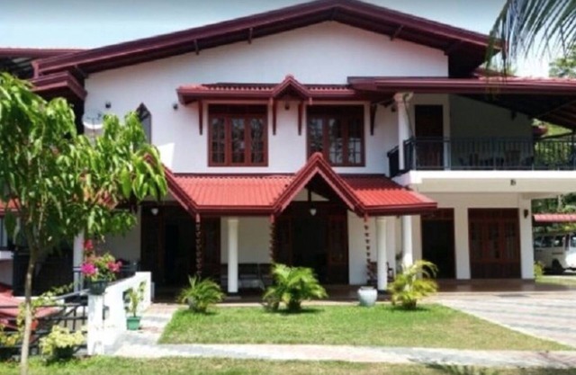5 bedroom Villa Sanaya in Hikkaduwa