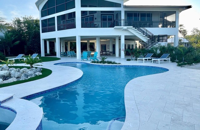 5 bedrooms, Heated/Chilled Pool, Open Water Views, Boat Dockage, Sleeps 13-15,