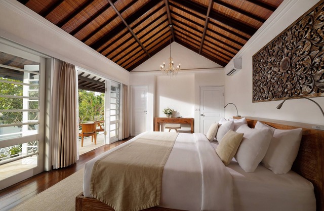 5 Bedrooms Private Pool in Seminyak