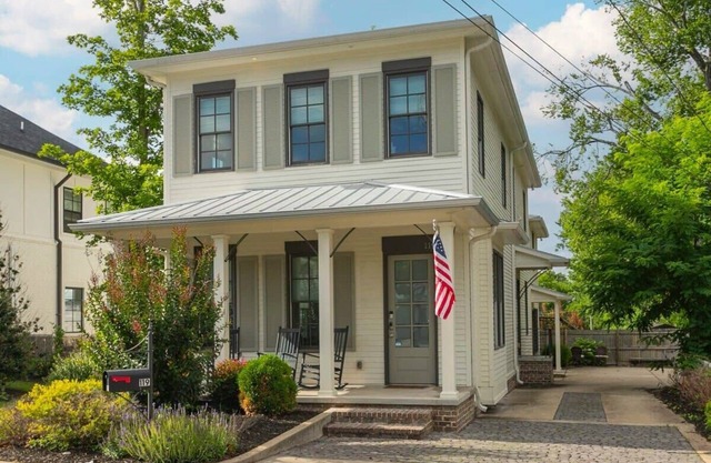 5-Block Stroll to Downtown Franklin