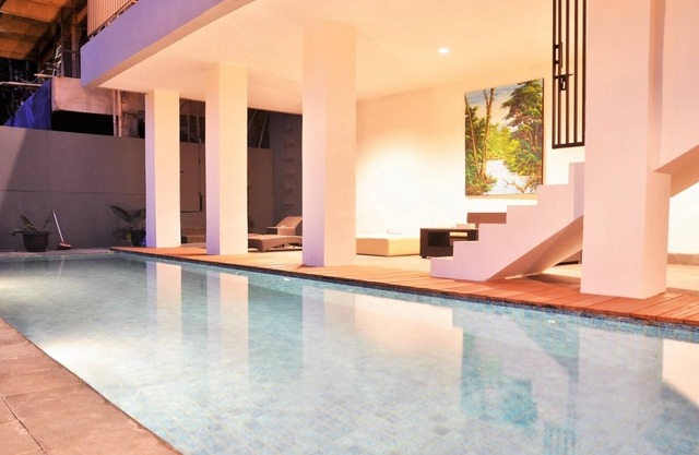 5 BR Hill View Villa with a private pool 2