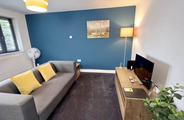 5 Cross Court, Stafford