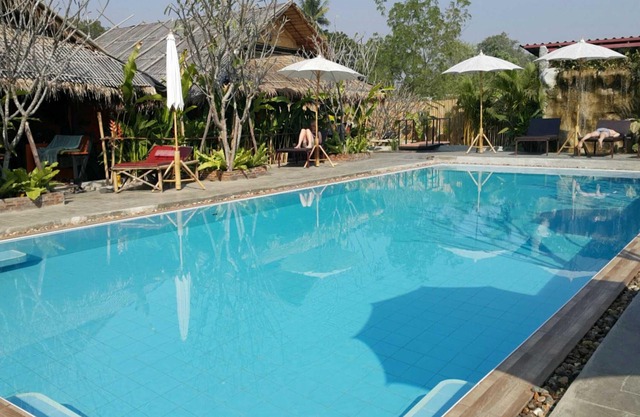#5 ENCHANTED GARDEN BUNGALOW