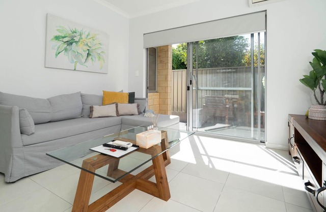 5 First Rate on Fisher 2BR 2BA parking