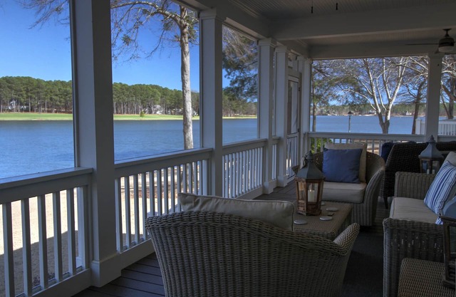 5* Lakefront Luxury - Relax At Jack Nicklaus' Former Reynolds Lake Oconee Home