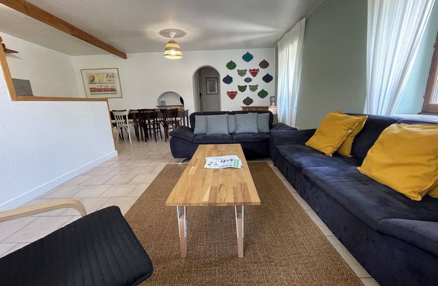 5 minutes from the village, spacious accommodation in a typical Vercors farmhouse